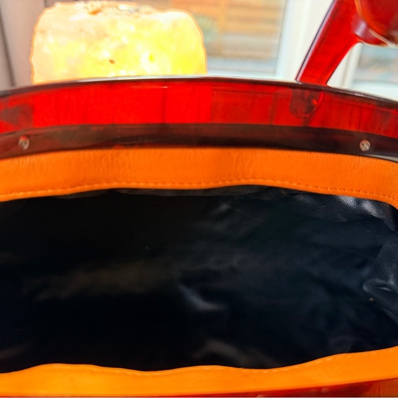 BOTTEGA VENETA Vintage 80’s Intrecciato  Leather Clutch with Lucite frame - Picture 9 of 9